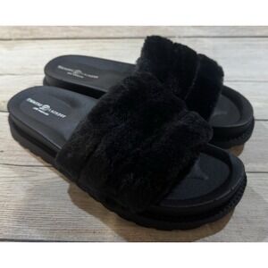NEW Chinese Laundry TREAT Softy Fur Black Slides Fuzzy Slip On Shoes Sz 8 NIB